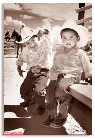 Navajo_2006_002sepia600pix
